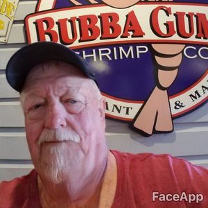 Meet your Posher, Dennis